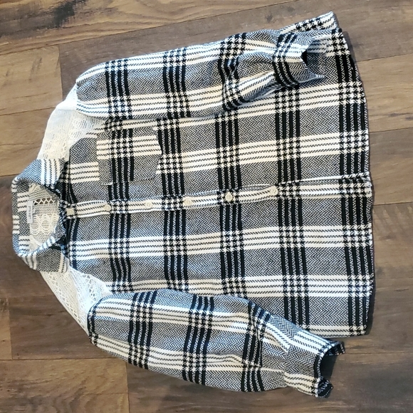 Nwot Boutique brand shacket - Picture 3 of 6